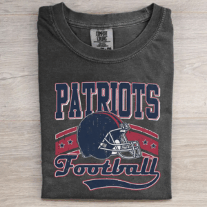 Vintage 90s Style New England Football T-shirt